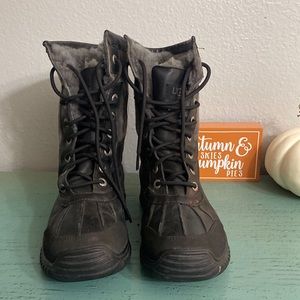 Women black UGG boots SZ 7